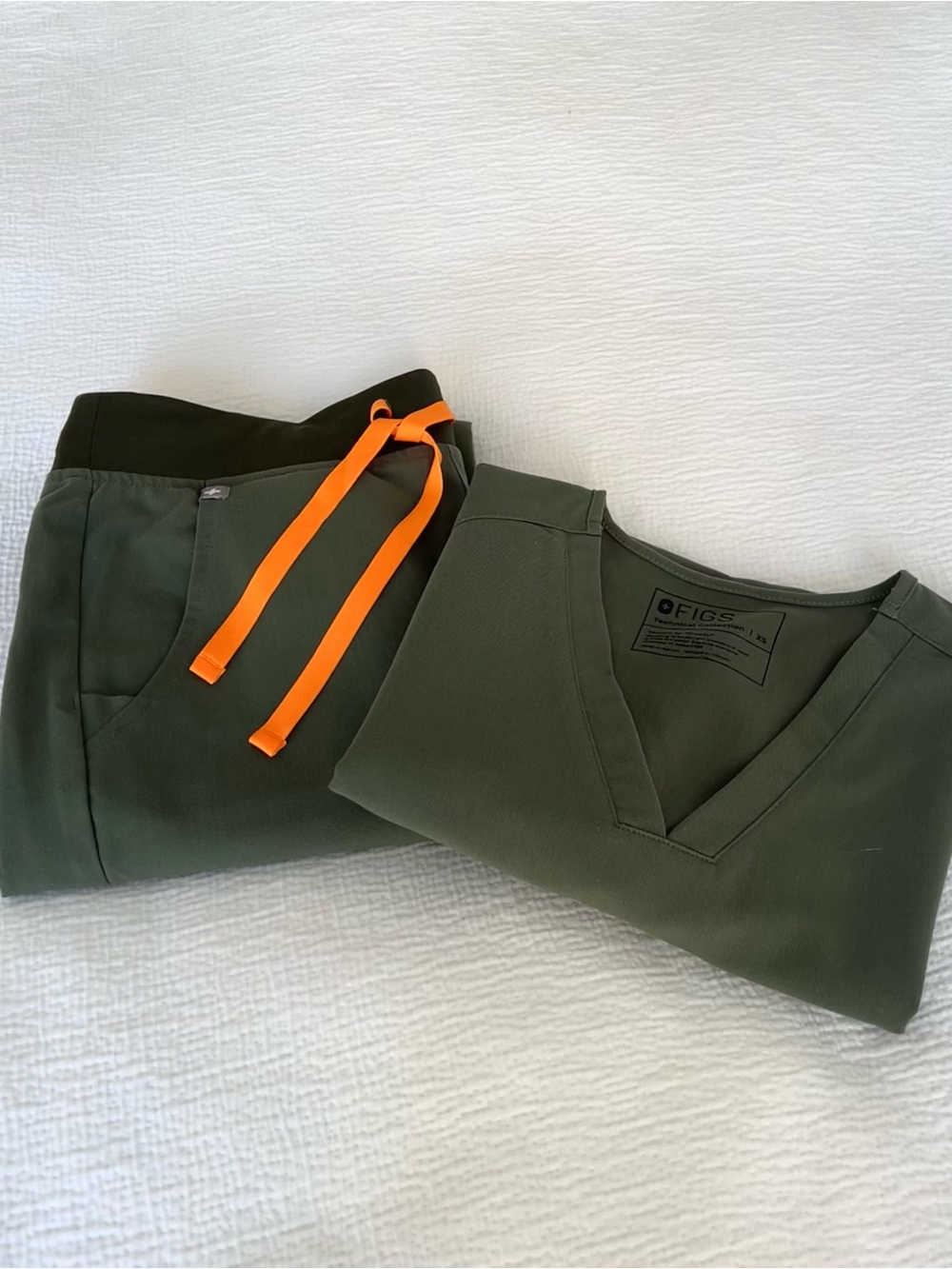 FIGS Moss Green Scrub Set XS/S Tall Zamora Jogger Casma Top